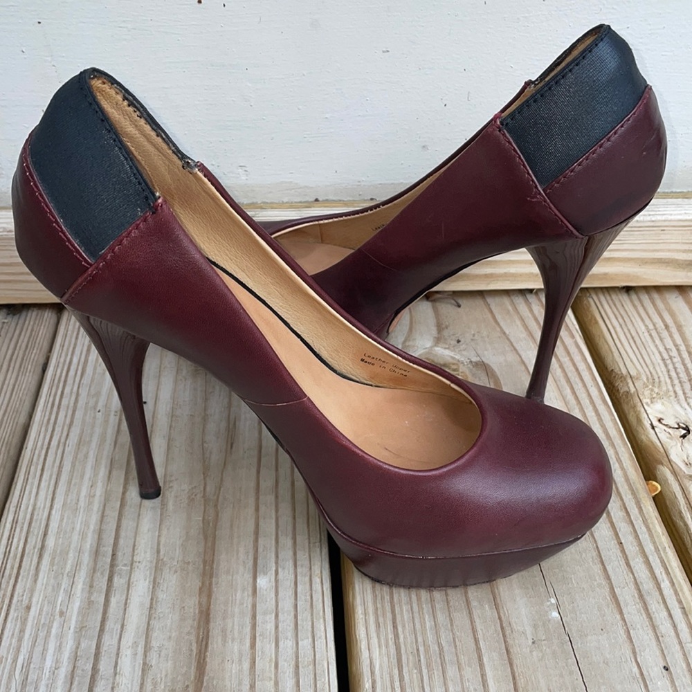 L.A.M.B. Gwen Stefani BATISTA Burgundy Leather Platform Heels Pumps Sz 7.5